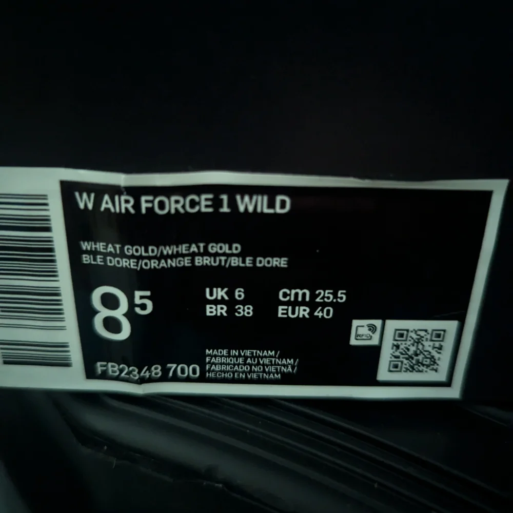 Nike Air Force 1 Wild Women Size 8.5 Brand New Wheat - Picture 10 of 10